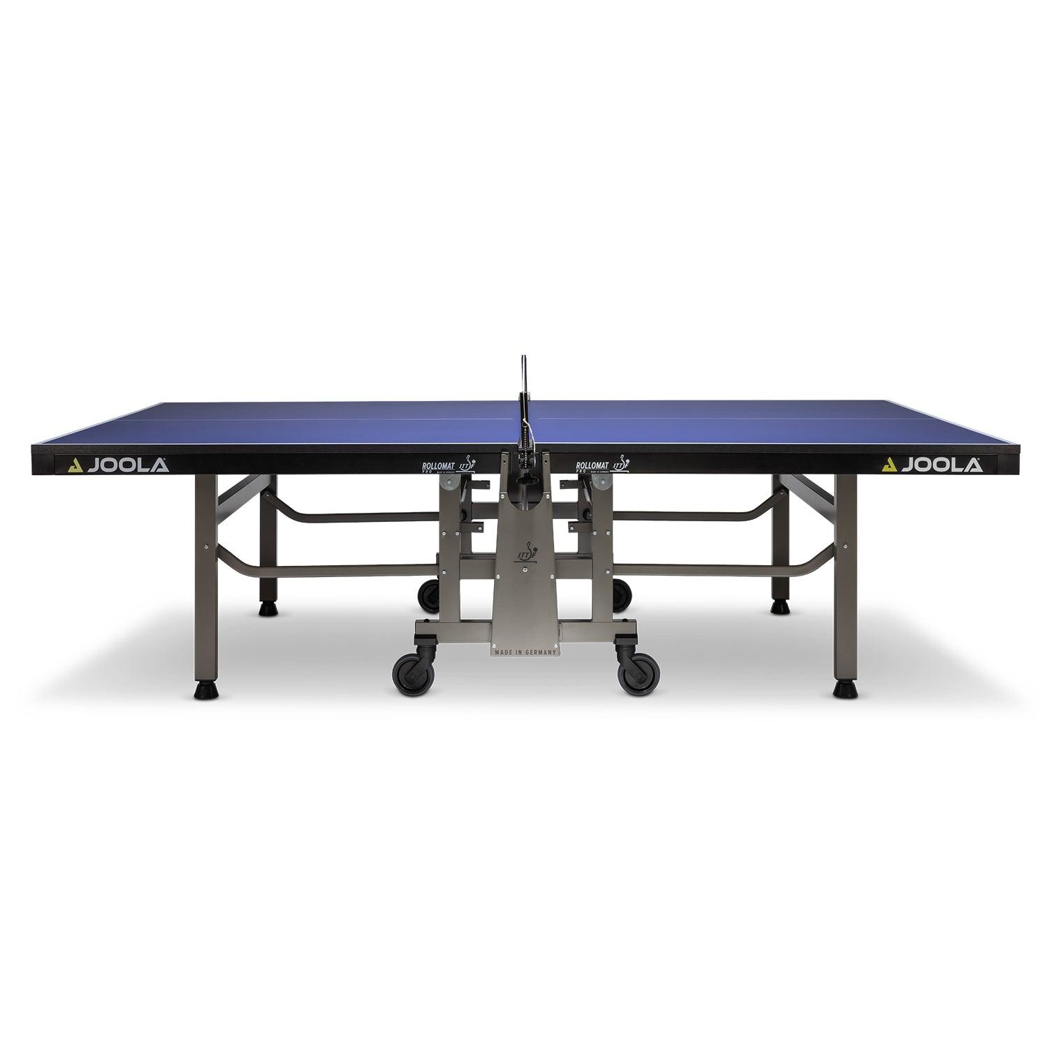Rückansicht des JOOLA Tischtennisplatte ROLLOMAT PRO, mit Sicht auf die Materialbeschaffenheit.