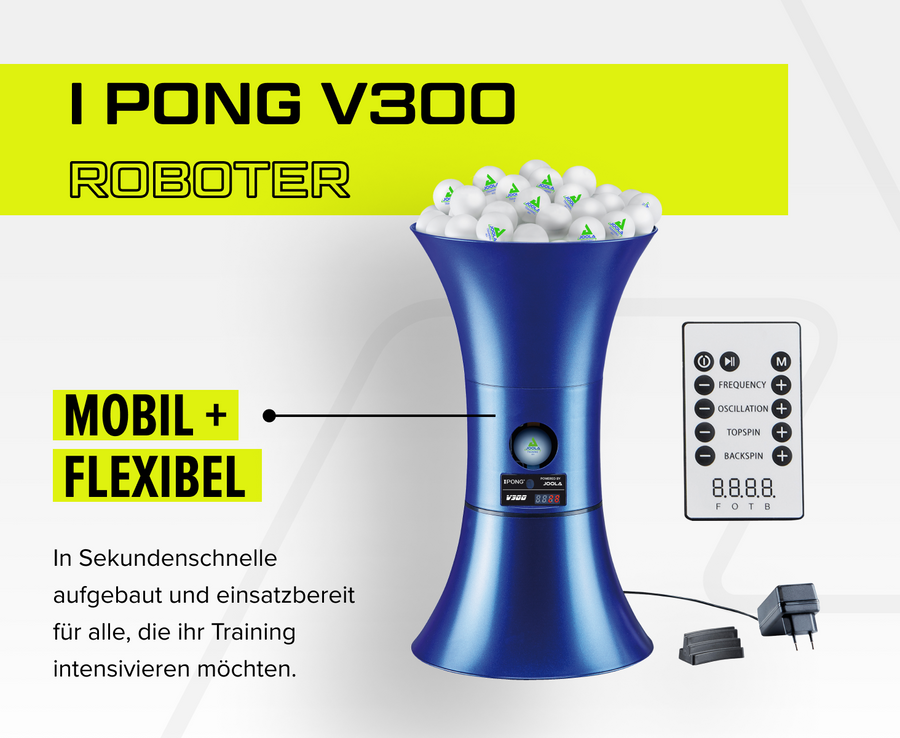 Blauer Tischtennisball-Roboter IPONG V300 mit Fernbedienung, Netzteil und Ballbehälter voll mit weißen Bällen.