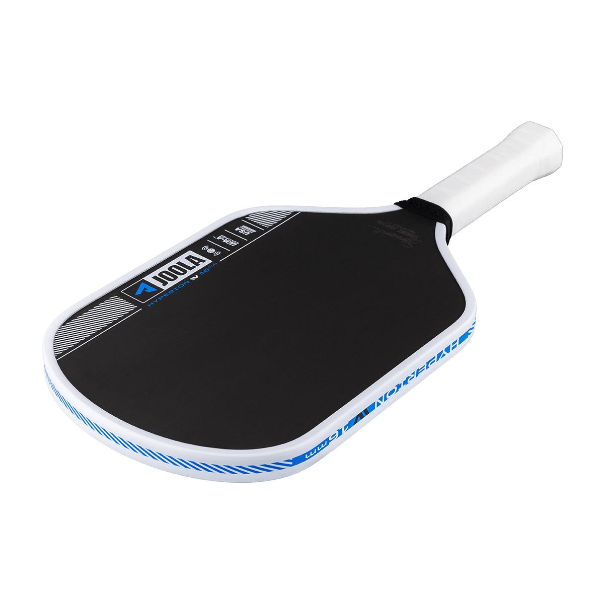 Schwarzer Pickleball-Schläger mit weißem Griff und blauen Akzenten, Marke JOOLA.